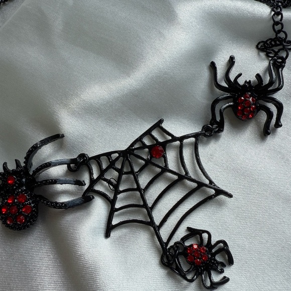 Halloween gothic party Black Spider Web Necklace with Red Accents - Picture 8 of 11